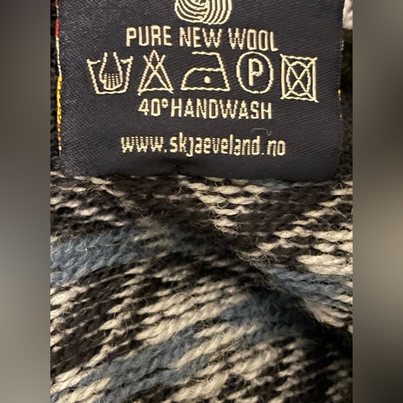 Skjaeveland Norwegian 100% Wool Navy Light Blue Fair Isle Cardigan Size Large - Picture 12 of 13